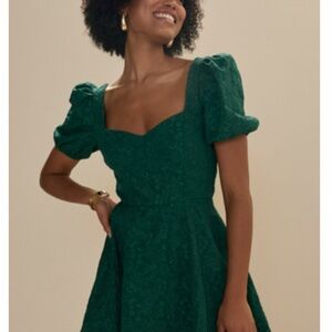 Elegant Green Puff Sleeve Dress